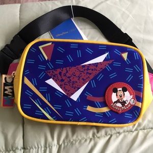 NWT Disney Parks x Danielle Nicole beltbag